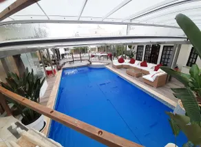 Cores - um cenário de conto de fadas, piscina aquecida e coberta, Apartamento Amarelo - Image 5