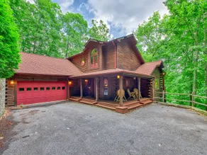 Sky Cabin, Amazing Smoky Mountains Views, HGTV - Image 3