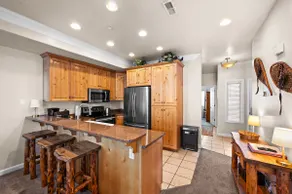 Get Away at Pine View & Snowbasin! - Image 2