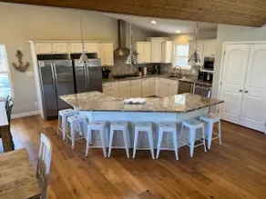 Lakefront Cabin-9 Bed/9 Bath-Southern Comfort II - Image 3