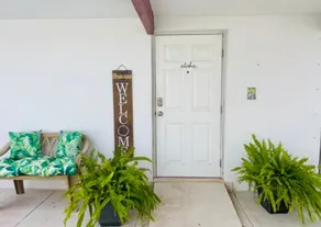 Casa Flamingo, Steps from Cocoa Beach, 3 bedrooms - Image 2