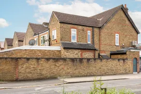Luxury Flat for Big Groups/Families in Hampton - Image 2