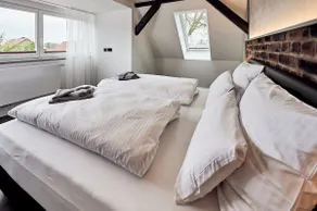 Zieglers Apartment - Image 2