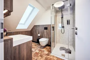 Zieglers Apartment - Image 4