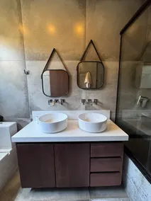 Francisco’s Home – 4 En-Suites, Swimming Pool, Near the Sea - Image 3