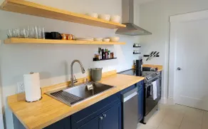 NEW! Magnolia Street Guest House. Walk everywhere. - Image 3