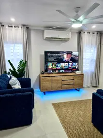 Luxury 2 BR Jacaranda Homes - Image 2