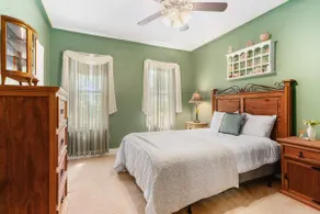 Large Victorian On Acreage - Sleeps 11 Comfortably - Image 3