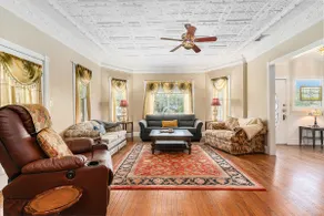 Large Victorian On Acreage - Sleeps 11 Comfortably - Image 4