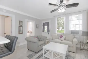 Stunning Two-Bedroom Duplex Cottage. - Image 3