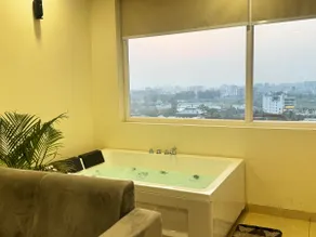 High Rise Lavish Room with Jacuzzi in Zirakpur - Image 5