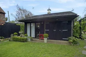 Corner House - Large country house next to marina - Image 5