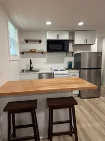 Pet friendly, Clean & Central Location (nurse wel) - Image 4