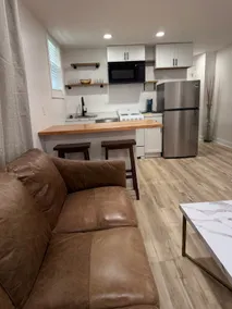 Pet friendly, Clean & Central Location (nurse wel) - Image 2