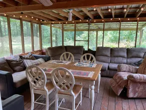 Ozarks Secluded Getaway Cabin - Image 4