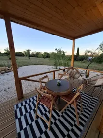 Almond Lodge - Image 5