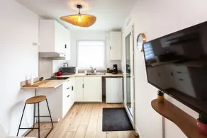 The banana house - Image 4