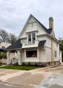 Downtown Cedarburg JH Washington - Image 2