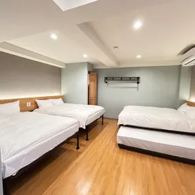 Hotel Aaron, Daisho Station Mae, 1 minute from Daisho Station, deluxe apartment - Image 5
