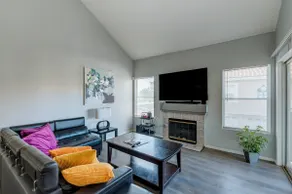 Modern condo near Vegas Strip - Image 2
