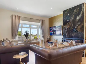 Luxury Bungalow | Fully Renovated High-End Finish - Image 2