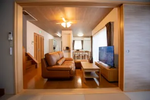 Entire home / 4BR / Up to 16 guests / 2 parking - Image 2