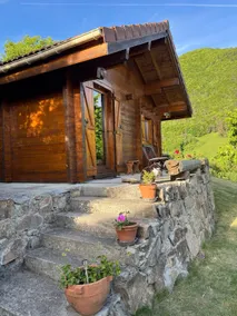 Small wooden chalet in the mountains - Image 4