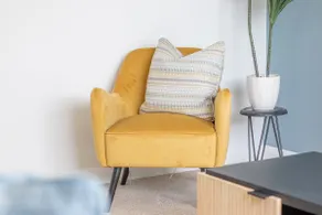 Leven Loft - 2 Bed Flat in Coatbridge - Image 3