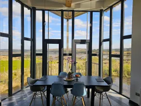 Stunning, one off architects home by the sea - Image 5