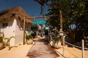 A house five minutes away from the beach - Image 4