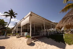A house five minutes away from the beach - Image 5