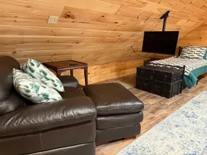 Private Cabin in the Woods with a loft - Image 4