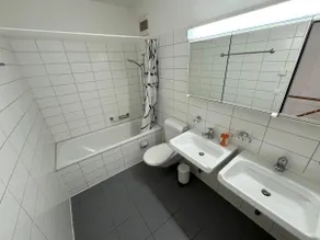City center / Brunau - Duplex 3.5 rooms, garden - Image 4