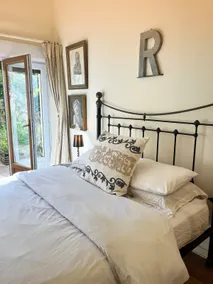 Stylish gîte in Dordogne town - Image 2