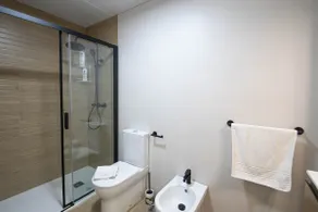 New stylish accommodation in Armilla next to the Metro - Image 4