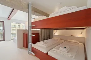 Simona Boutique App – Architecture & Ocean View - Image 2
