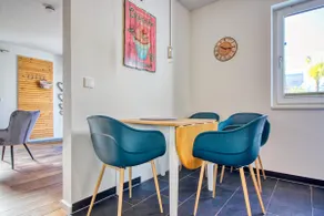 Prime-location apartment, fully air-conditioned - Image 2