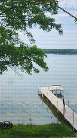 Murphys Lakefront Jacuzzi Retreat - Image 5
