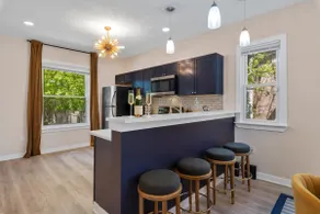 The Fancy Fox• Perfect for large groups+families! - Image 3