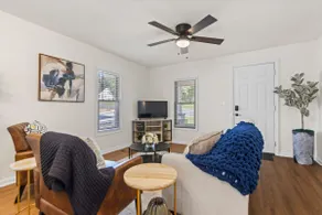 Your HOME when you're in Benton! - Image 3