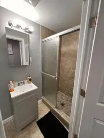 Quiet 2BR Near Philly, Waterfront & Stadiums - Image 3