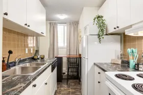 ”Sage” 1 Bdrm in Crescent Heights! - Image 2