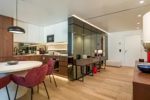 Riverside Apartment with Terrace - Image 3