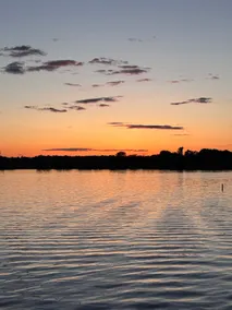 Lakeside Getaway on Pistakee - Image 3