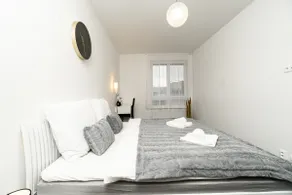 BNB Modern Apartment Ostrava Center +Garage Option - Image 2