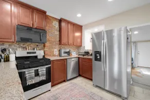 Charm City Bungalow - w/King Suite walk 2 stadiums - Image 3