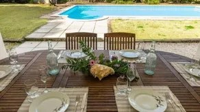 Villa with pool, garden, beach 5' walk - Image 5