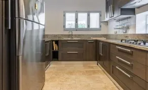 Villa with pool, garden, beach 5' walk - Image 3