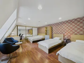 Budget Old Town stay - Image 4