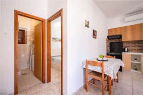 Apartments Vitorija - B - Image 4